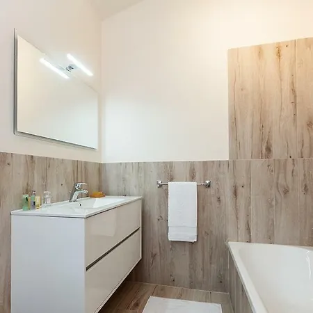 别墅 Castroncello Sleeps 6 Pool Air Con Wifi 哥尔顿