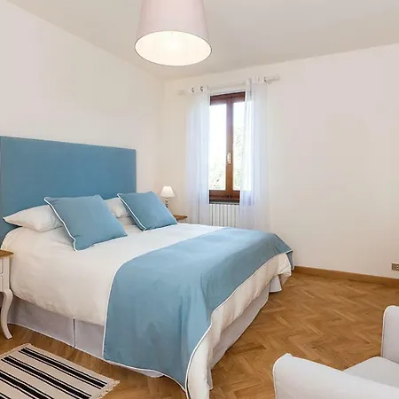 Castroncello Sleeps 6 Pool Air Con Wifi