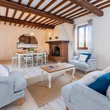Castroncello Sleeps 6 Pool Air Con Wifi *