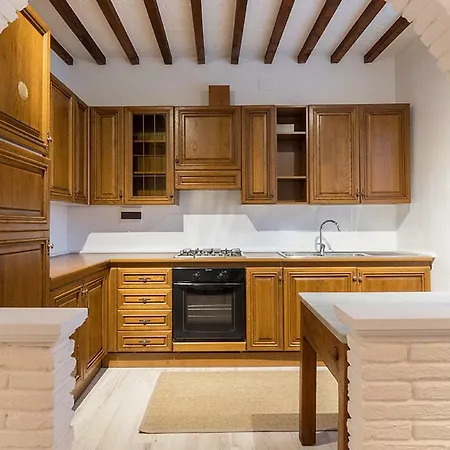 Castroncello Sleeps 6 Pool Air Con Wifi